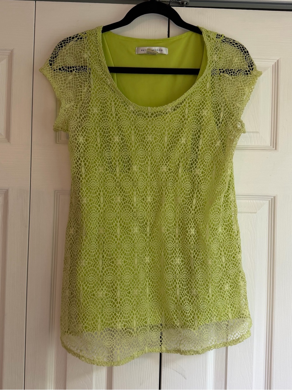 Peter Nygard chartreuse satin tank with crochet overlay